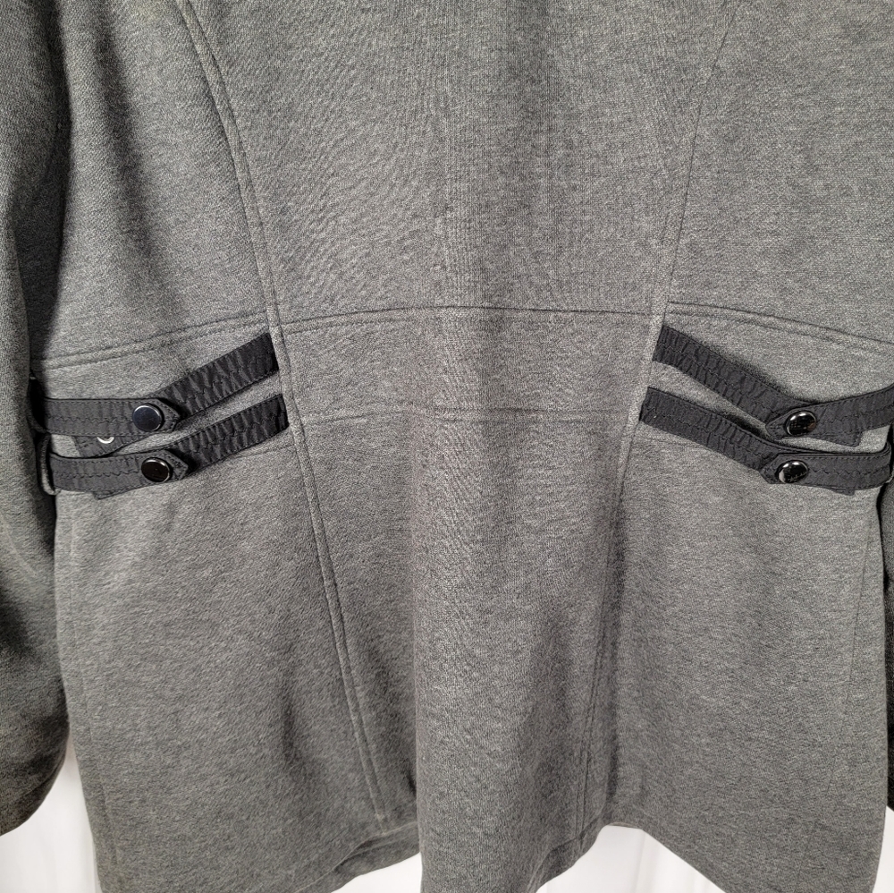 Grey Jacket - Picture 6 of 7